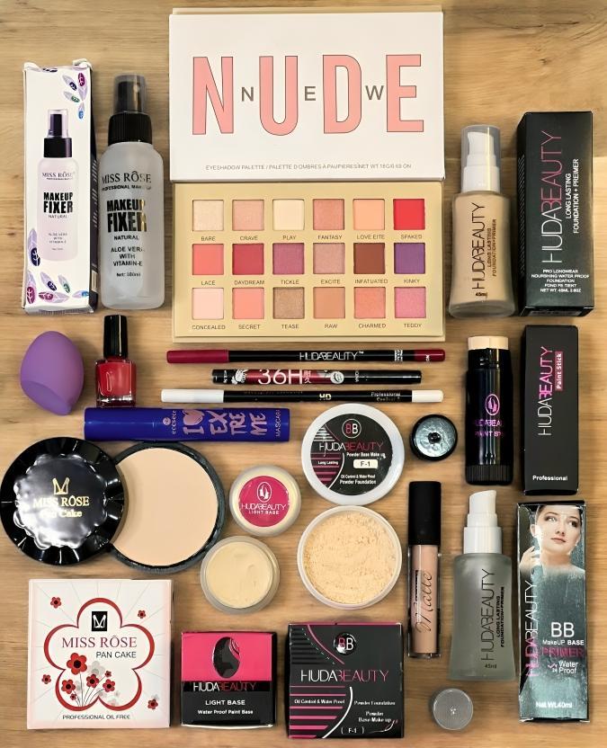 15 in 1 Makeup deal- Complete set with15 pcs forFlawless Looks